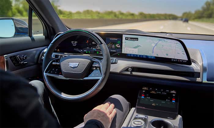 2026 Cadillac VISTIQ dash and controls