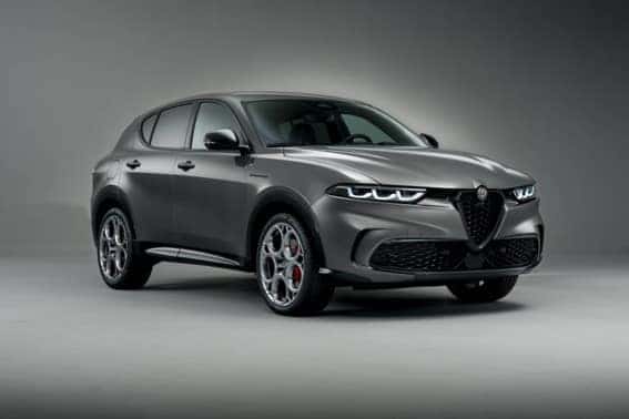 Alfa Romeo Tonale vs. BMW X1: Price