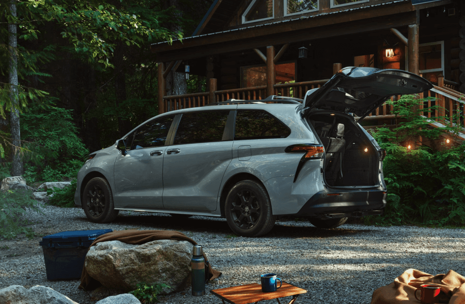 2026-toyota-sienna-cargo-space