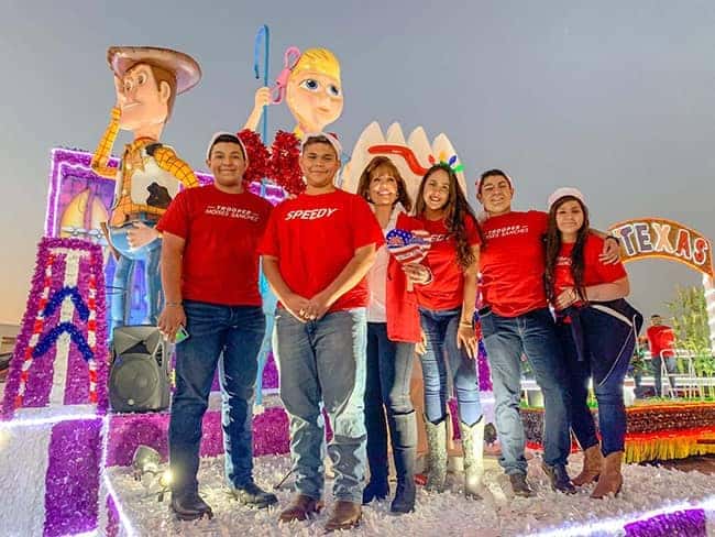 Community and Events - McAllen-Holiday-Parade-2
