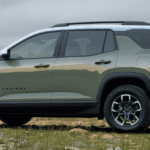 Side view of the 2026 Chevrolet Equinox parking outdoor