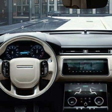 2020 Range Rover Velar Dash