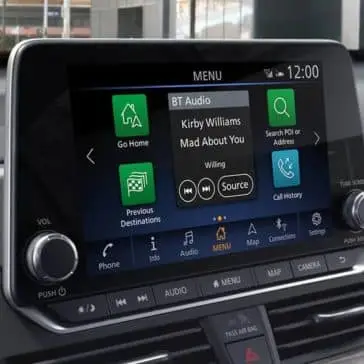 2020-nissan-altima-touchscreen-display