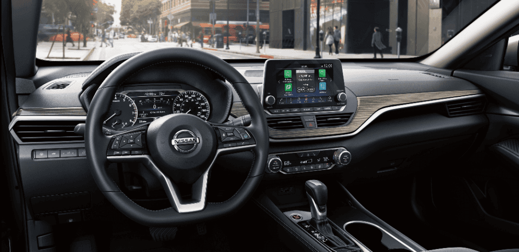 2020 Nissan Altima Interior Features