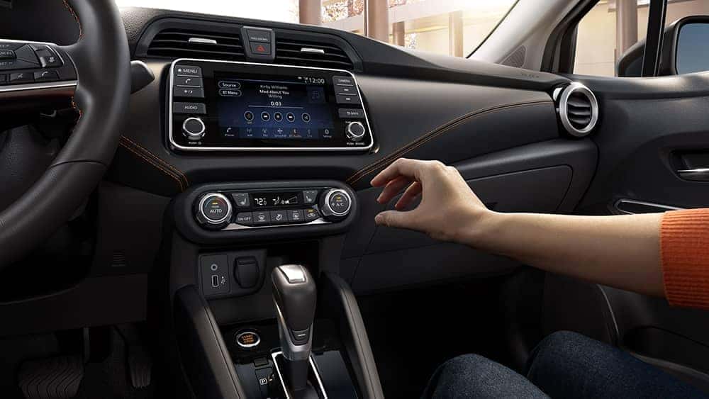 2020-Nissan-Versa