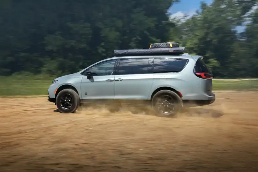 2026 Chrysler Pacifica Grizzly Peak