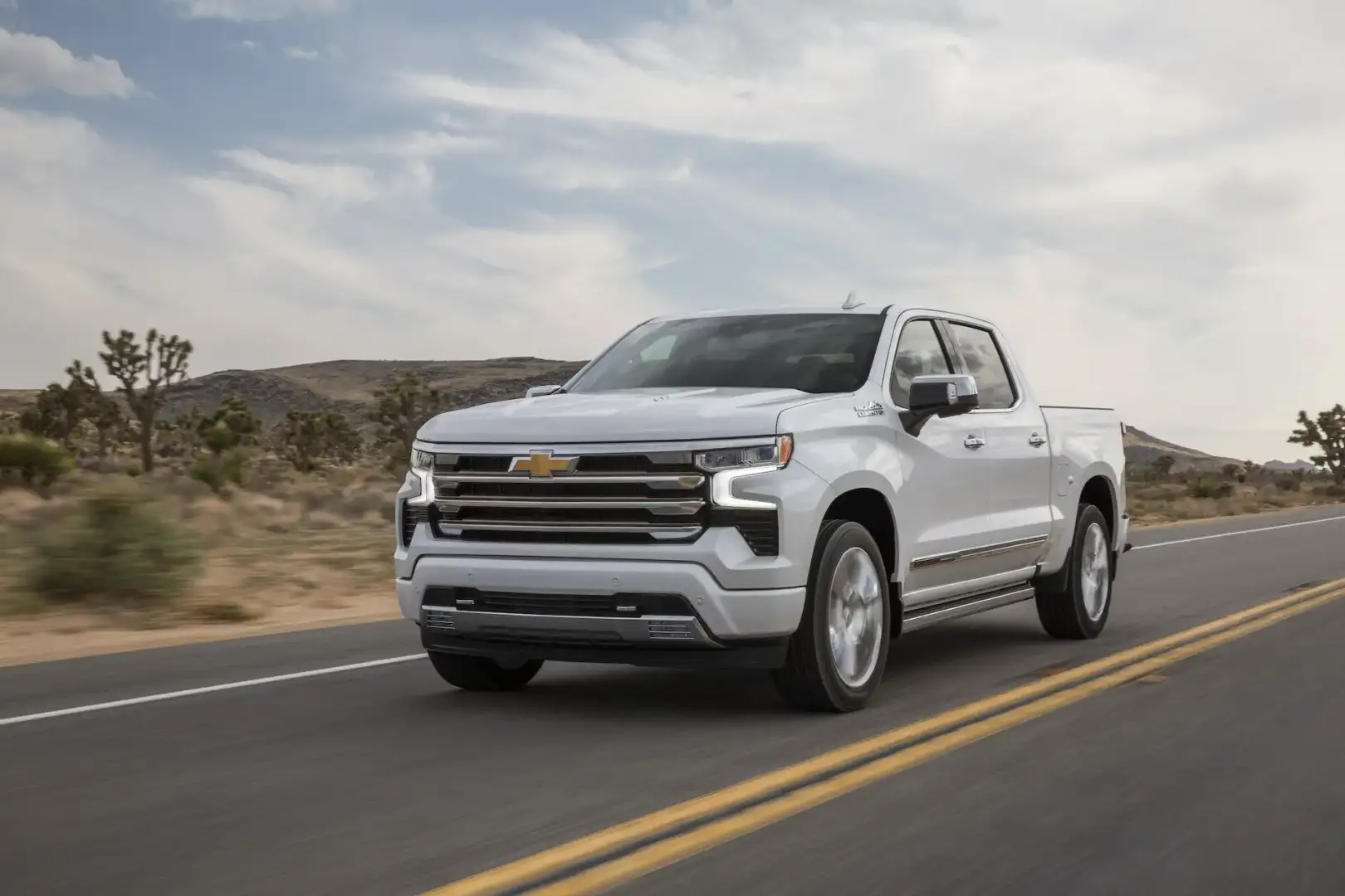 White Chevrolet Silverado 1500 High Country