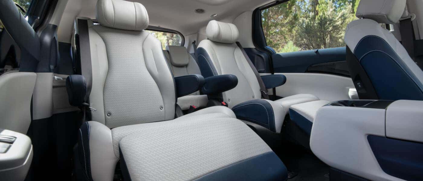 2025 Kia Carnival MPV Hybrid Interior Second Row Seats