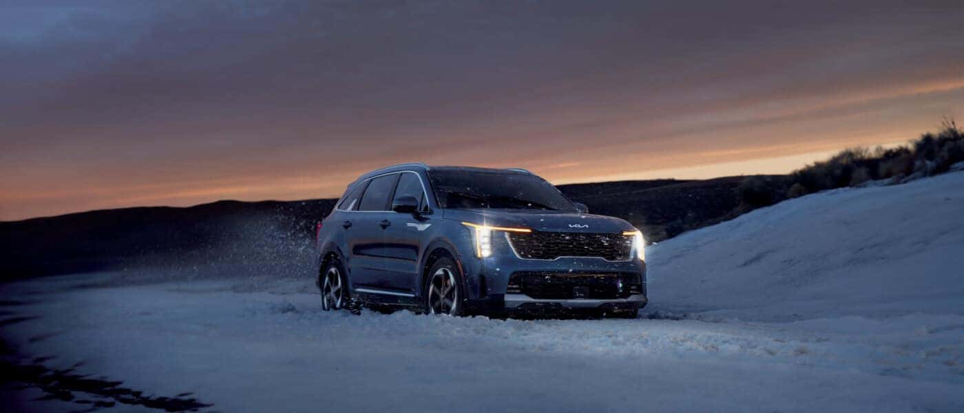 2026 Kia Sorento Hybrid Exterior Driving In Snow