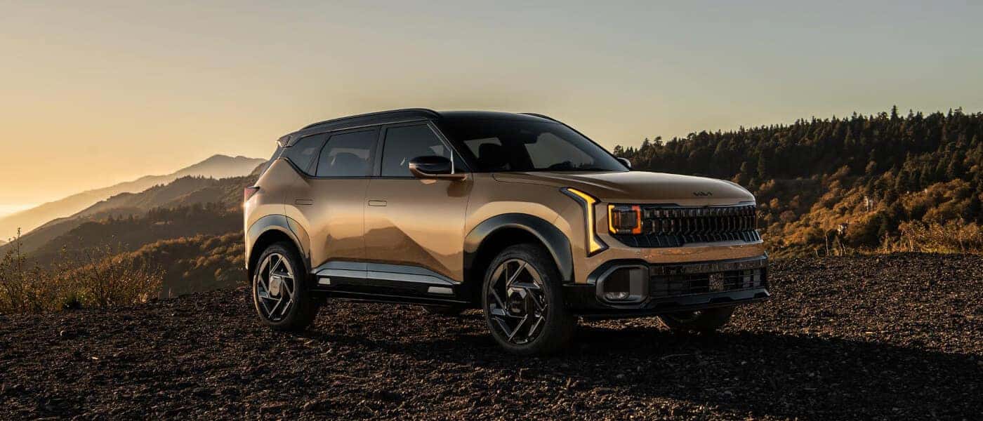 2027 Kia Seltos Exterior Parked In Mountains