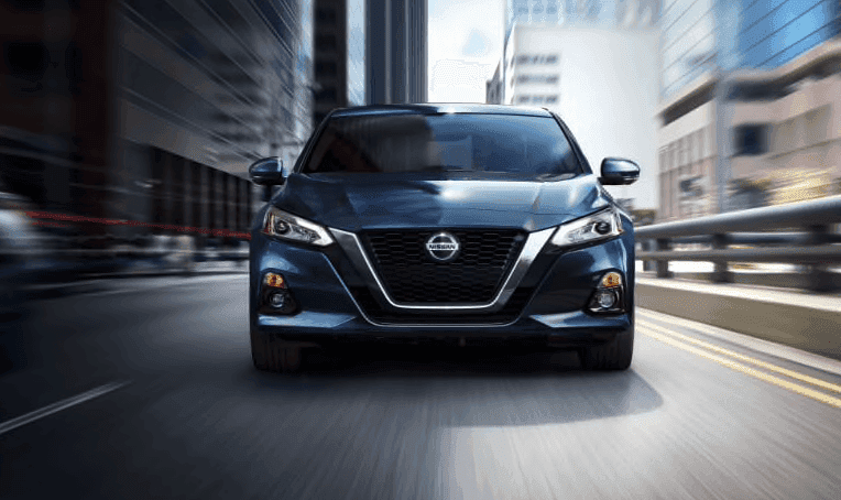 2019 Nissan Altima performance Blue 2019 Nissan Altima
