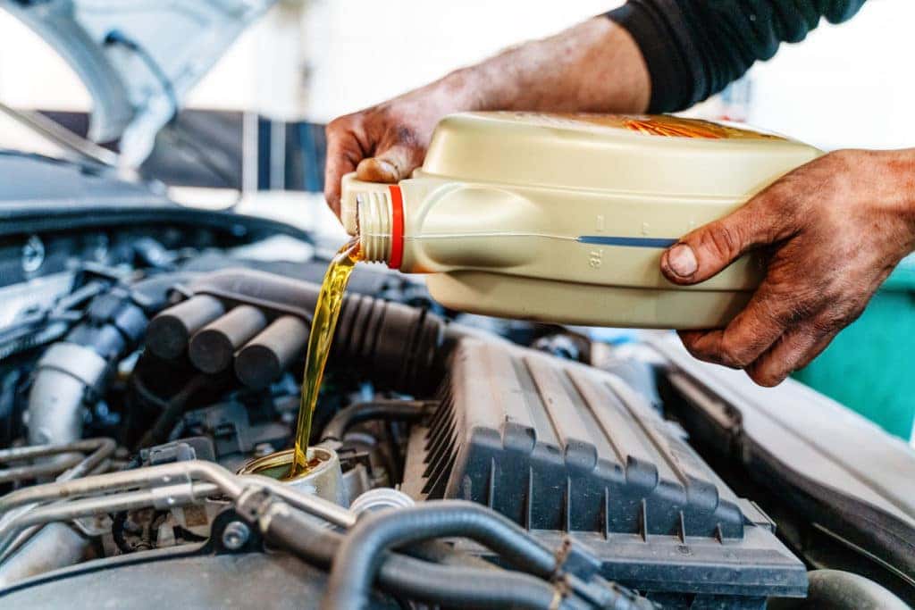 The 4 Common Engine Oil Types Explained Tempe Chrysler Jeep Dodge The 4 Common Engine Oil Types Explained Tempe Chrysler Jeep Dodge