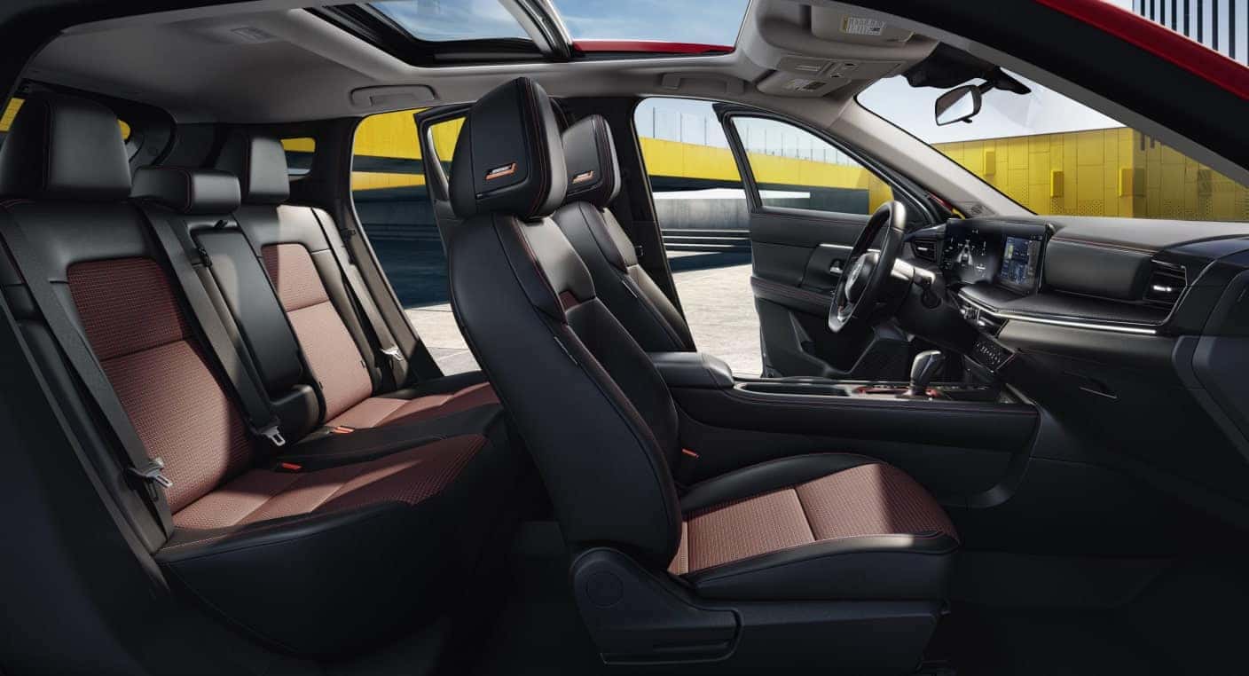 2025 Nissan Kicks SV photo 4