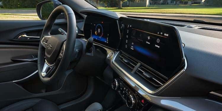 2025-trax--infotainment